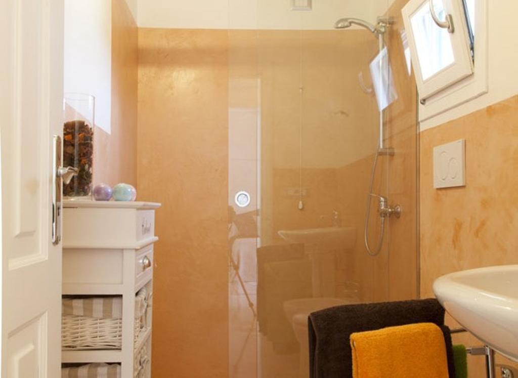 Riz Guest House Montesano Salentino Ruang foto
